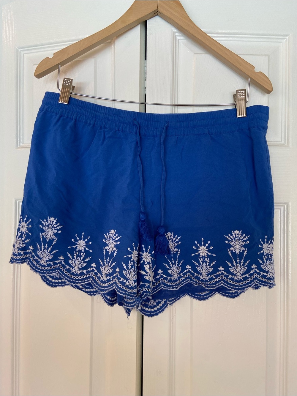 LOFT Royal Blue Embroidered Scallop Hem Shorts